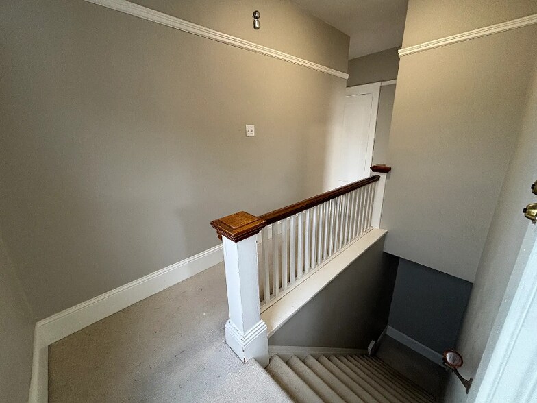 Building Photo - 224 Judah St