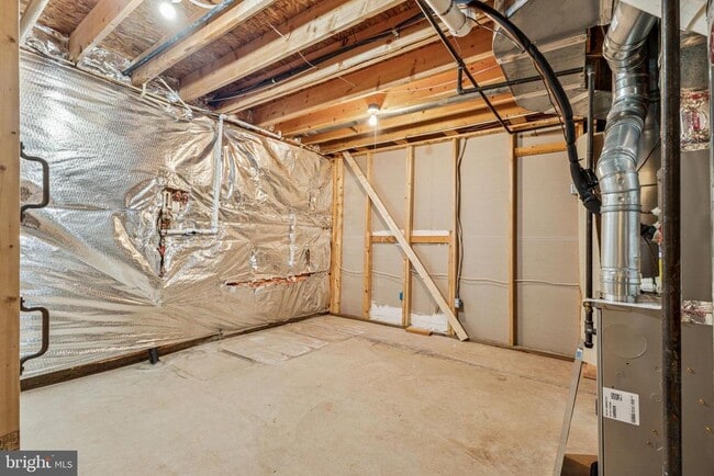 Building Photo - 16056 Sheringham Way