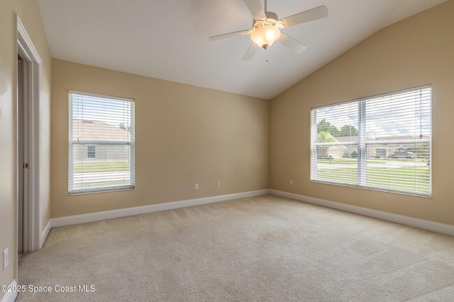 Building Photo - 1442 Areca Palm Dr