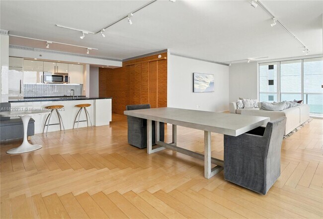 Building Photo - 50 Biscayne Blvd