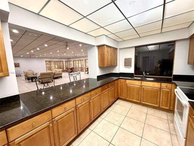 Building Photo - 1266 S Military Trail