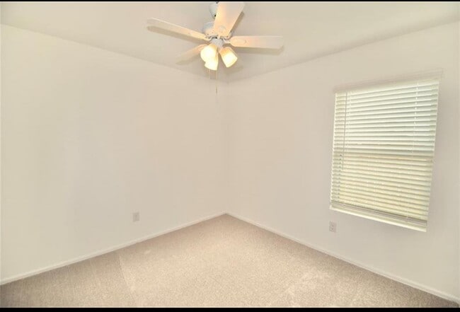 Building Photo - 702 Pleasant Pt Dr
