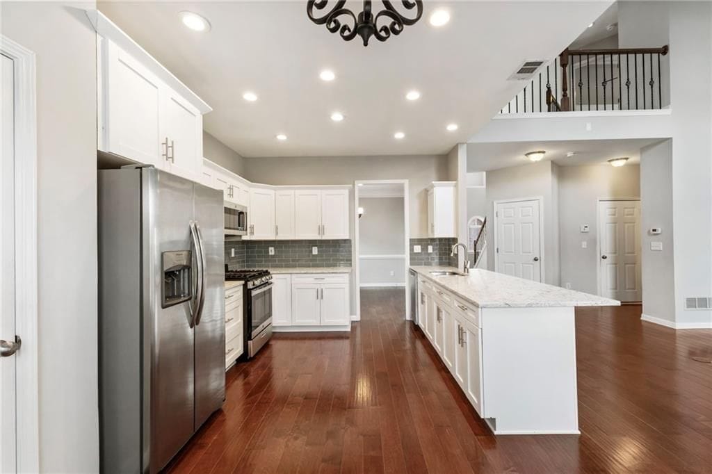 Building Photo - 12720 Morningpark Cir