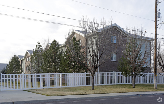 Building Photo - Gerald L Wright Villa