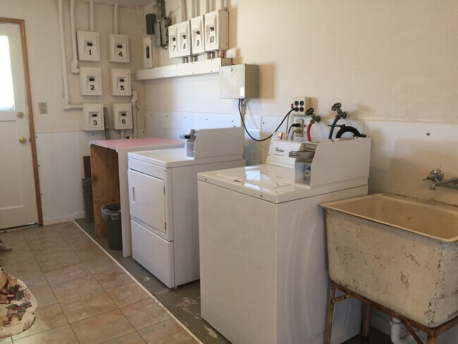 Laundry Room - 10817 Kendrick St SW