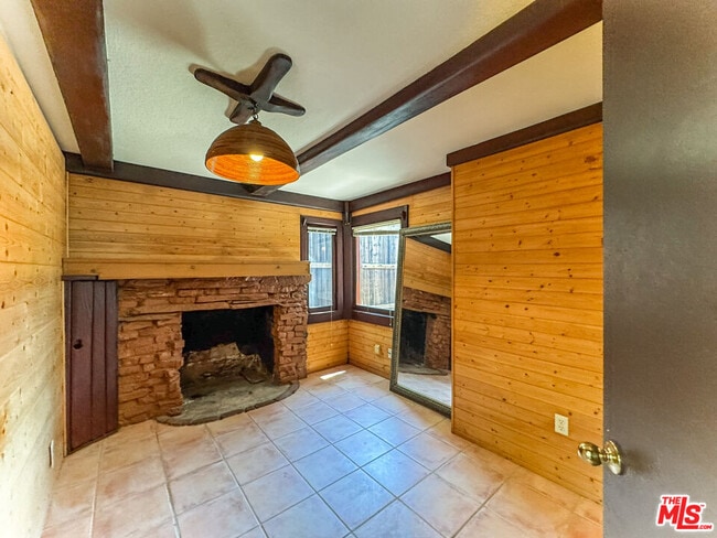 Building Photo - 3124 Veteran Ave