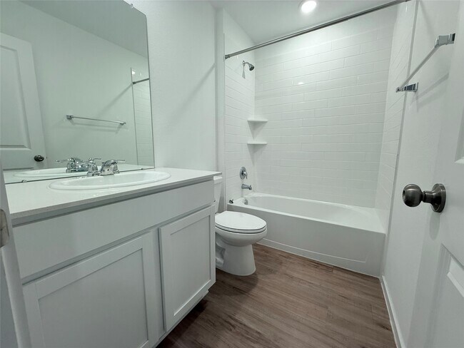 Building Photo - 21511 Carosella Dr