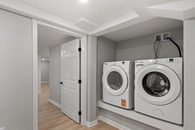 Building Photo - 31 Birch Rd