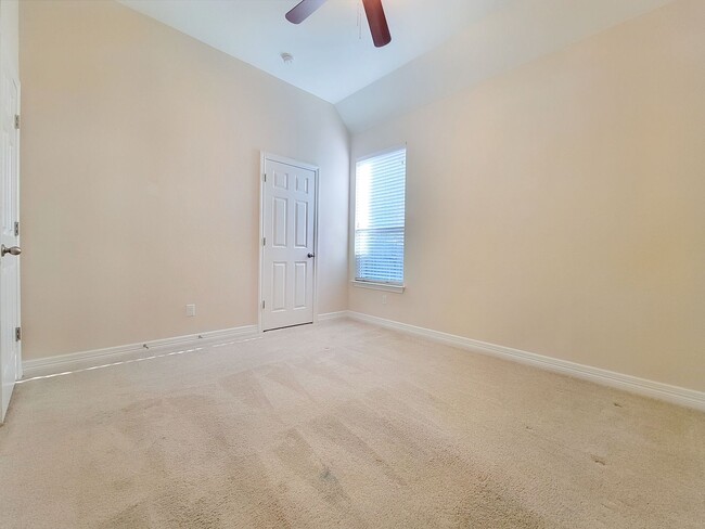 Building Photo - 707 Brook Meadow Trail