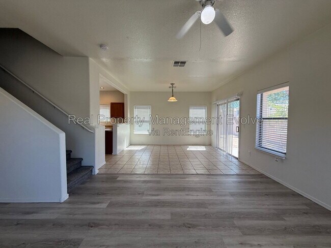 Building Photo - 9503 N 82nd Ln