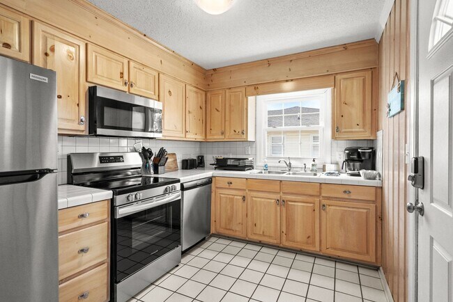 Building Photo - 4308 S Ocean Blvd