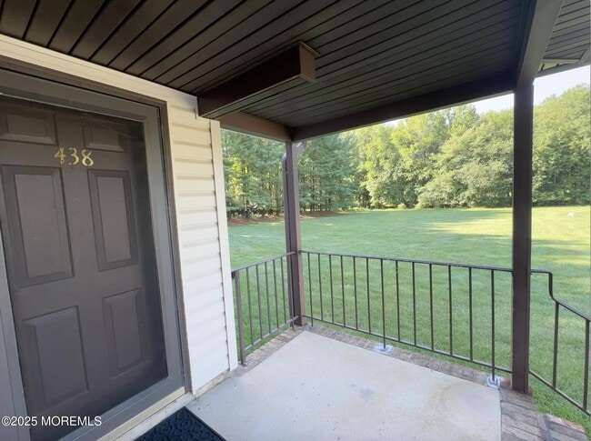 Building Photo - 438 Oak Knoll Dr