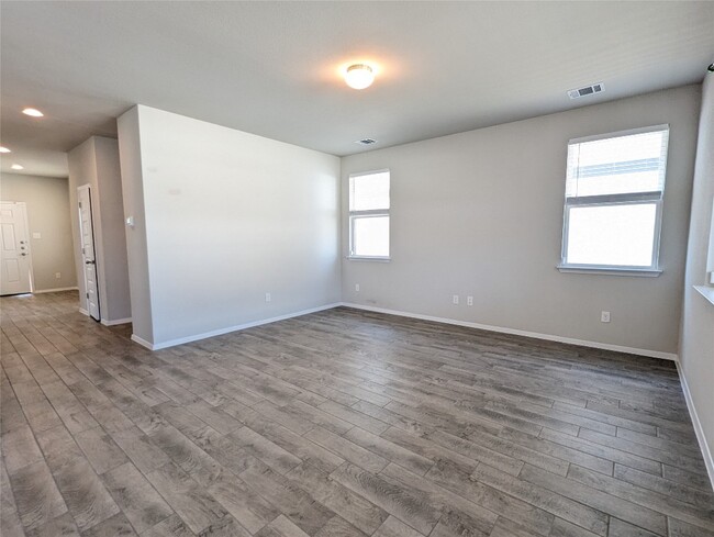 Building Photo - 1305 Goforth Rd
