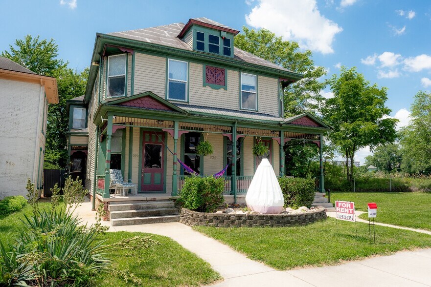 Primary Photo - 929 English Ave
