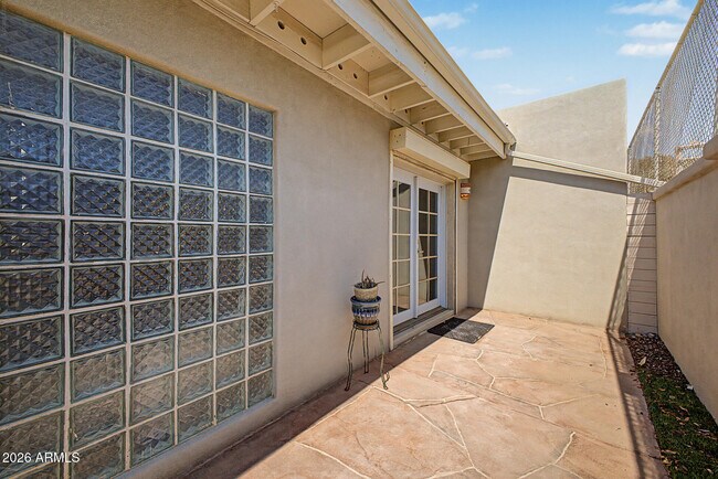 Building Photo - 6133 E Mountain View Rd