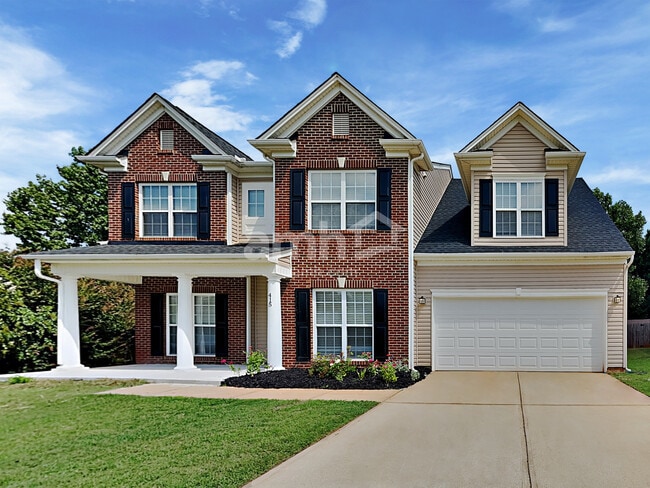 Primary Photo - 415 Caperton Way