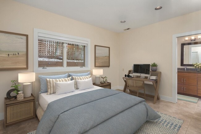 Building Photo - 3bd/3.5ba Mercer Island Home