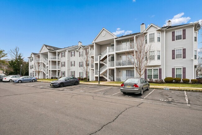 Building Photo - 495 Witney Ct