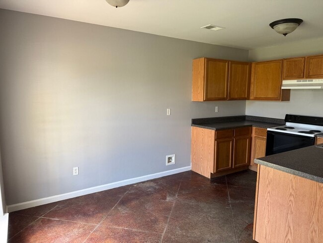 Building Photo - 202 Jordan Cove
