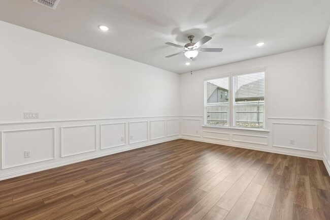 Building Photo - 2412 Rooster Ln