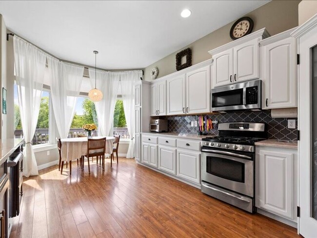 Building Photo - 263 Brookwood Loop