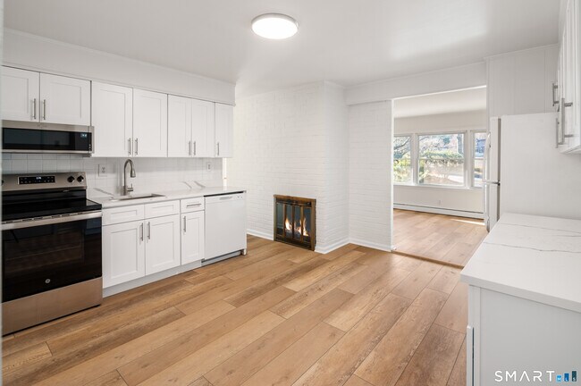 Building Photo - 1329 Stillwater Rd