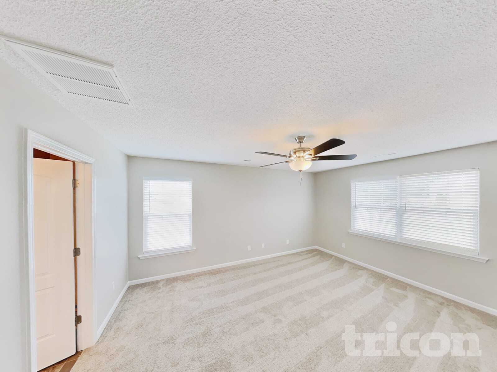 Building Photo - 6103 Glen Way Dr