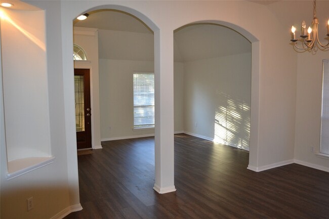 Building Photo - 1909 Highland Point Ct