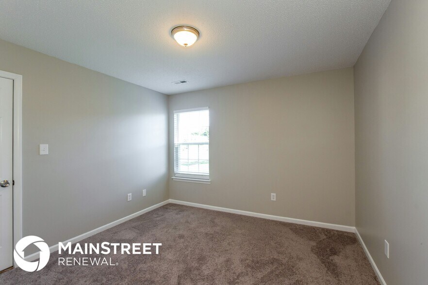 Building Photo - 6130 Brookfield Pointe Dr