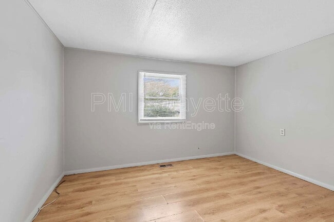 Building Photo - 902 Eastwich Dr