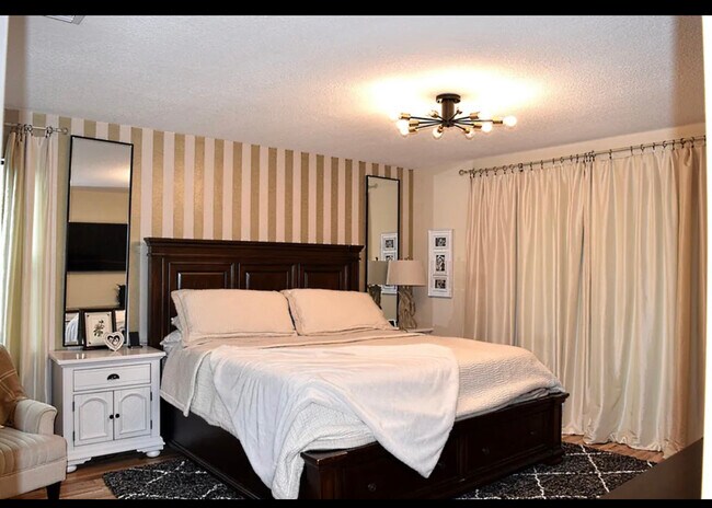 Building Photo - 13017 Northshire Trl