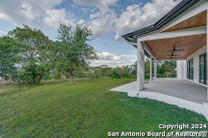 Building Photo - 10111 Ivory Canyon