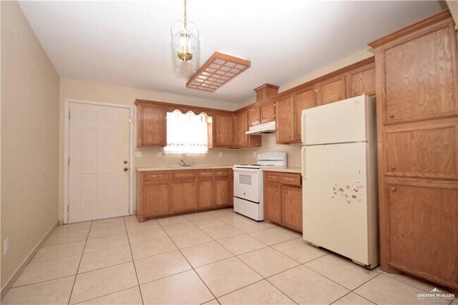 Building Photo - 1820 Norma Ln