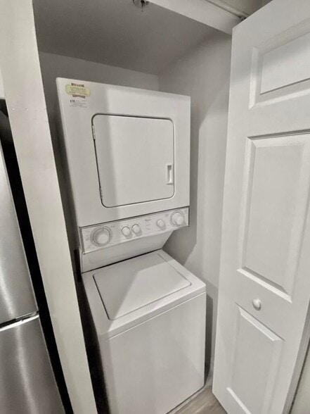 Building Photo - 4411 Tuscany Way