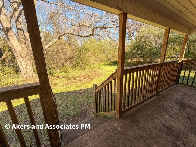 Building Photo - 104 Jackson Rd