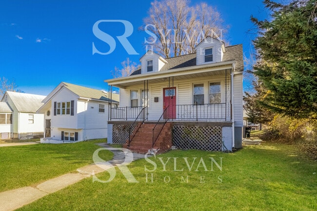 Building Photo - Enjoy living the good life in this 4 bedro...