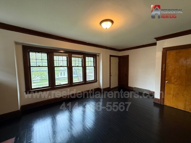 Building Photo - 3908 N 6th St