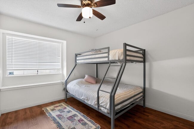 Building Photo - 4505 Gardenwood Ln