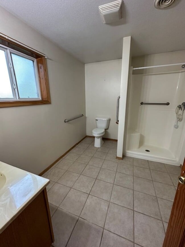 Building Photo - 4 Bedroom Single Family Home - Pequot Lakes