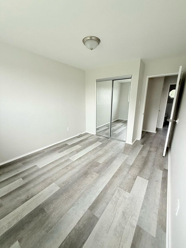 Building Photo - Newly Remodeled 3-Bed, 2-Bath Ranch Style Home