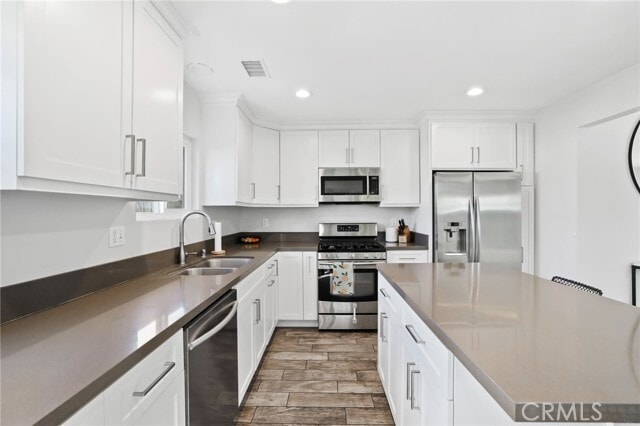 Building Photo - 630 Indianapolis Ave