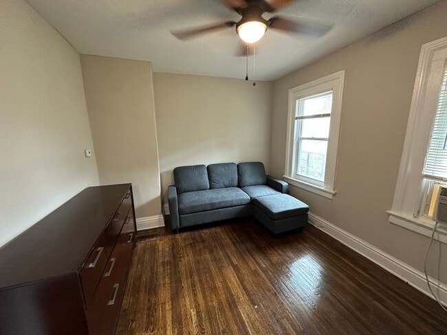 Building Photo - 58-60 Woodlawn St