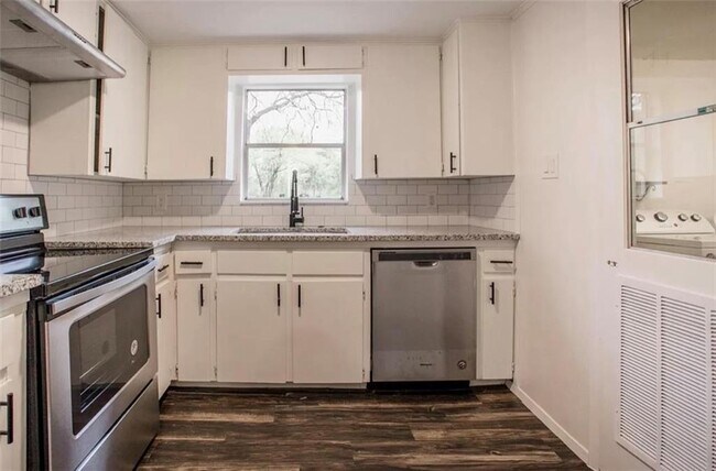 Building Photo - 8308 Peaceful Hill Ln
