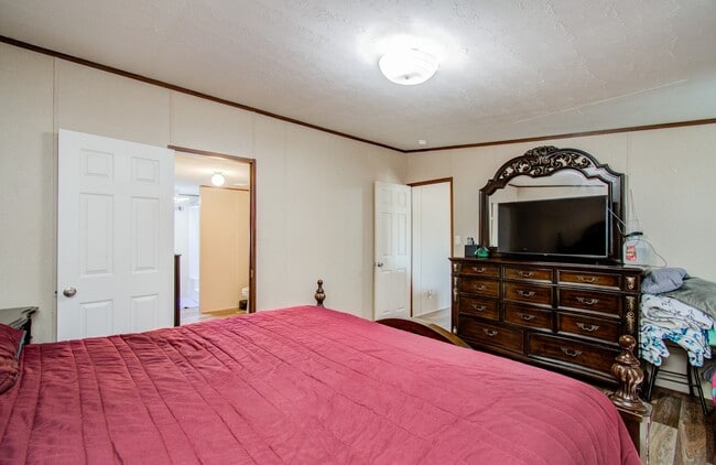 Building Photo - 369 Rd 5262