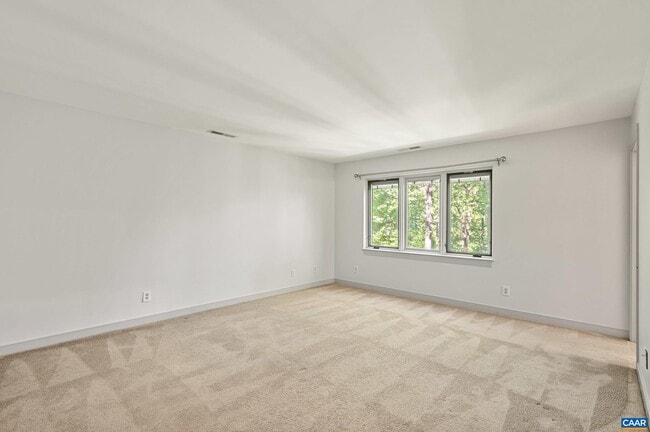 Building Photo - 501 Rookwood Pl