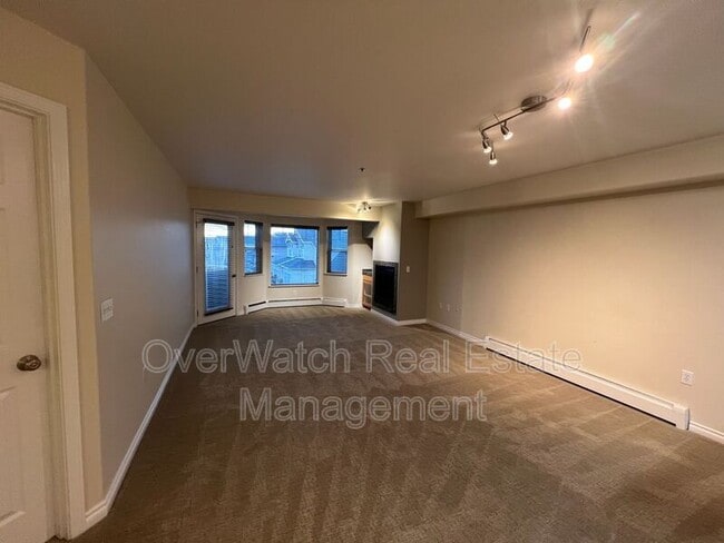 Building Photo - 11351 Discovery View Dr