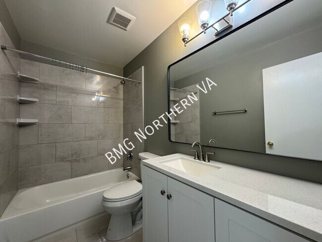 Building Photo - 8763 Bretton Woods Dr
