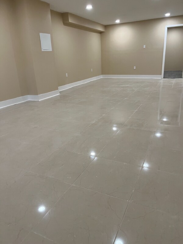 Building Photo - 501 Sulphur Spring Rd