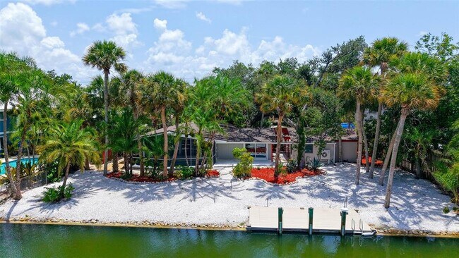 Building Photo - 4830 Higel Ave