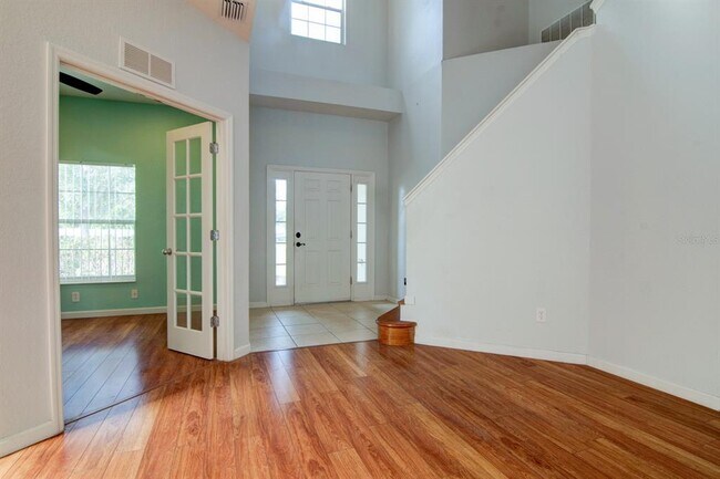 Building Photo - 5075 SW 40th Pl